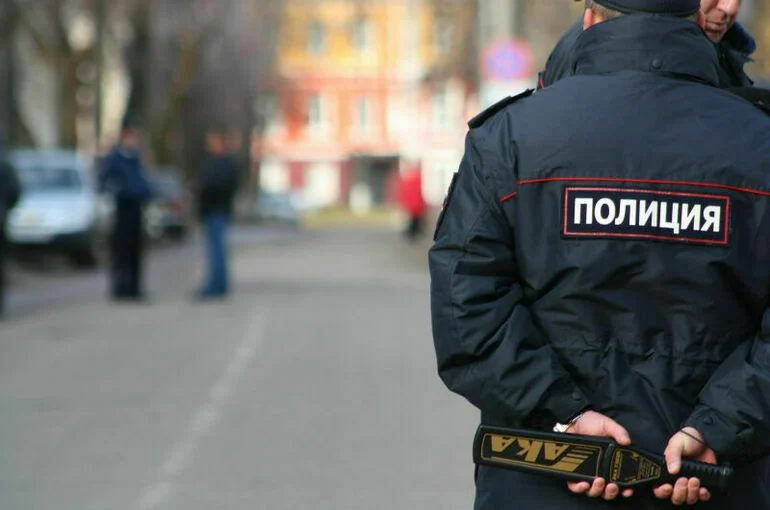 Полицейским разрешили вскрывать автомобили при необходимости 