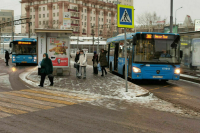 Эксперт: штамм коронавируса &laquo;омикрон&raquo; повышает риск заражения в транспорте и ТЦ