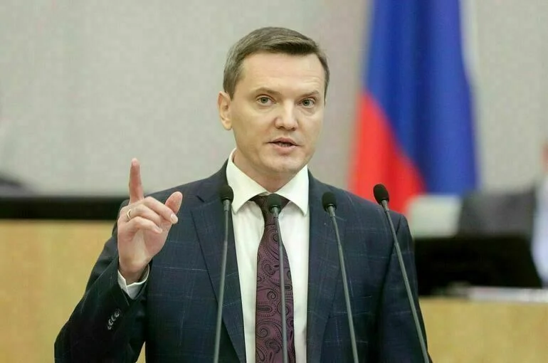 Бессарабов: Комитет Госдумы готов оперативно рассмотреть законопроект о гражданстве