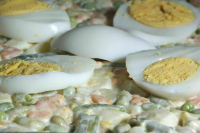 Диетолог рассказала, как сделать праздничное застолье полезным