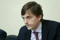Кравцов: переход на новые образовательные стандарты не предполагает введения новых предметов 