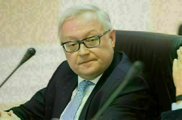 Рябков: никаких намерений &laquo;напасть&raquo; на Украину у России нет и быть не может