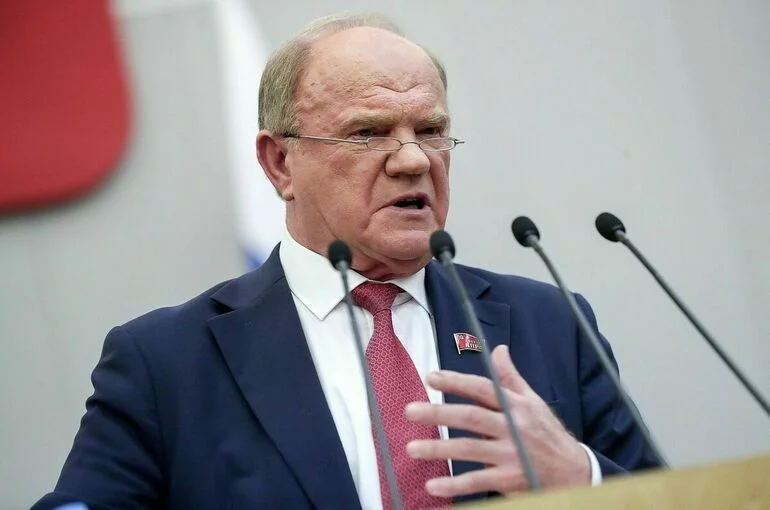 Зюганов: России и Белоруссии нужно максимально укреплять союзнические отношения