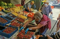 Руководство рынков предлагают штрафовать за продавцов без касс