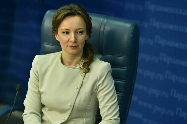 Кузнецова: сохранение доплат работающим подросткам-льготникам защитит их благополучие