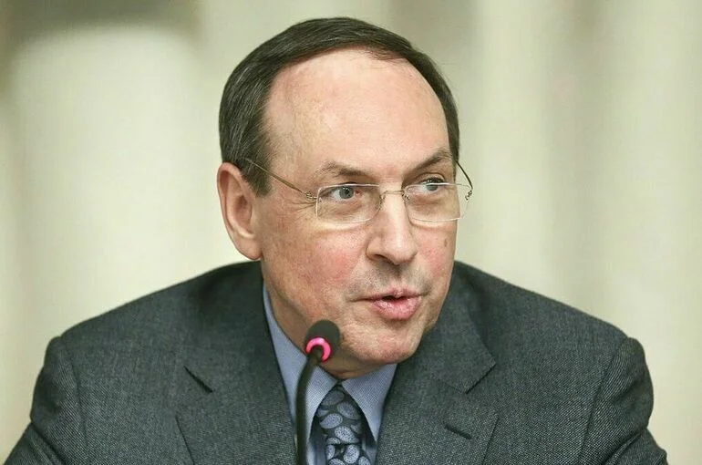 Никонов разъяснил, для чего НАТО нужен шум вокруг Украины