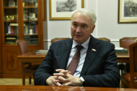 Картаполов предложил привлекать региональные власти к развитию парков «Патриот»