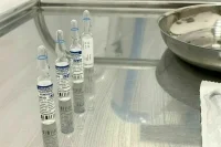 Власти Петербурга рассказали о порядке вакцинации подростков