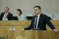 Хубезов: в Госдуме работают над ускорением выхода современных препаратов на рынок