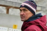 Тренер российских биатлонистов получил положительный тест на COVID-19