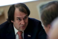 Лисовский призвал объединить усилия в борьбе с ввозом опасных продуктов из-за рубежа