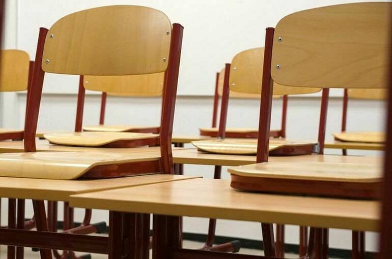 В Санкт-Петербурге старшеклассников перевели на удалёнку