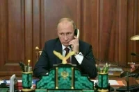 Путин и Макрон обменялись мнениями по теме Украины