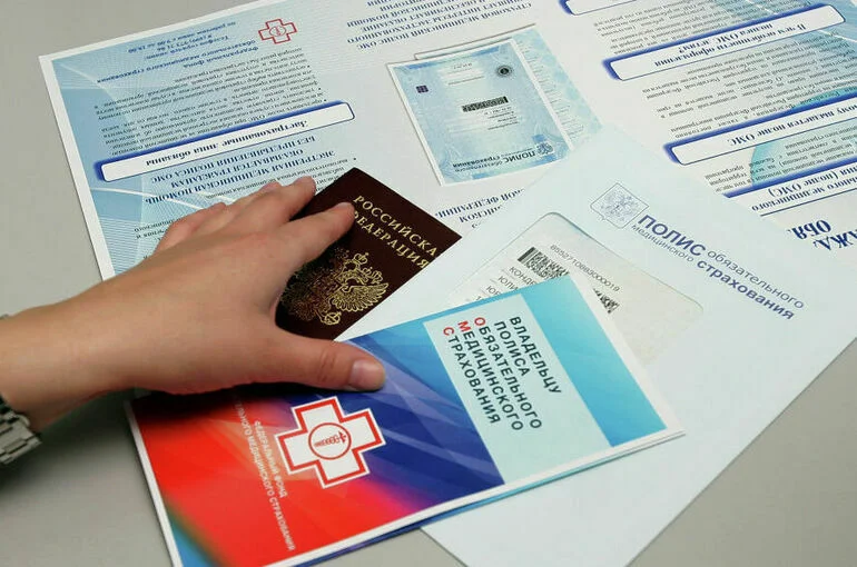Медицинские полисы заставят работать