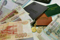 Россияне начали получать повышенные пенсии