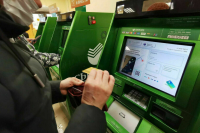 СМИ: банки усилят контроль за переводами и счетами россиян