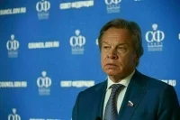 Пушков: Макрон, в отличие от Столтенберга, не стал предъявлять требований к России