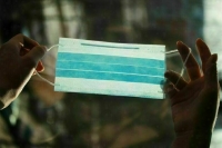 В Италии отменят обязательное ношение защитных масок на улице