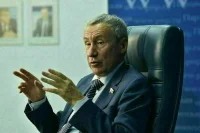 Климов призвал уголовно преследовать призывающих к войне с Россией