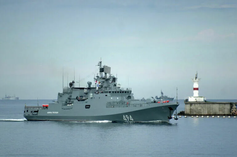 По заветам адмирала Корнилова: 450 тысяч миль в год проходят корабли Черноморского флота 