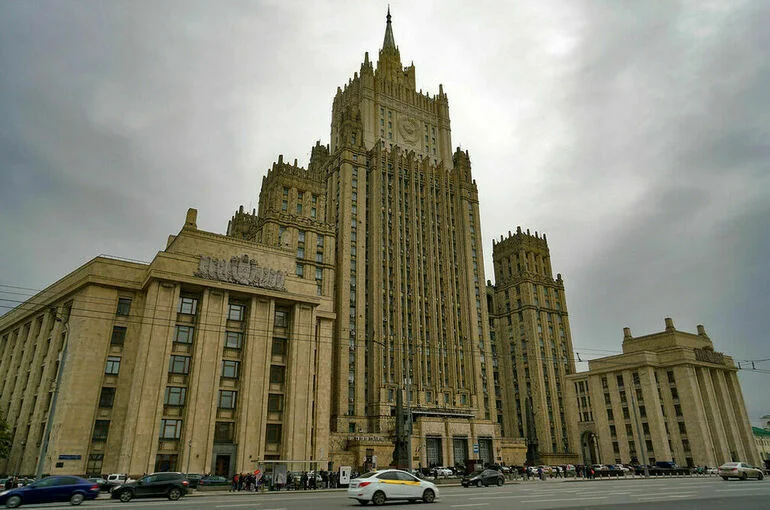 МИД оптимизирует штат российских загранучреждений на Украине