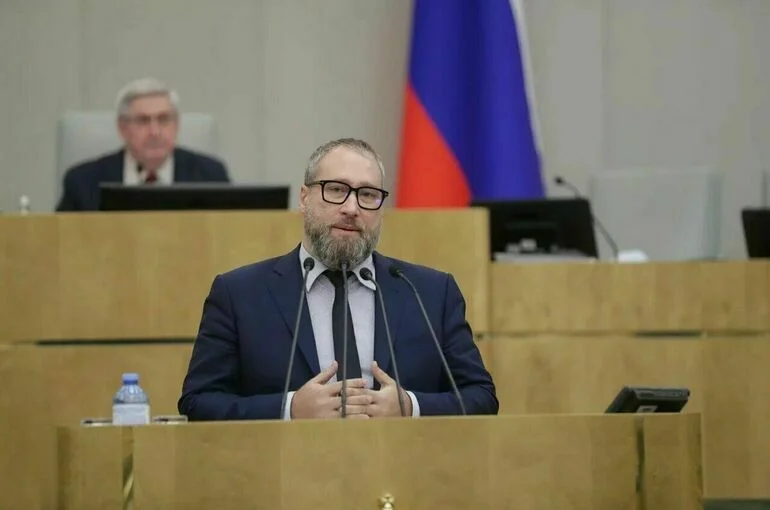 Горелкин выступил за маркировку сгенерированных нейросетями изображений людей