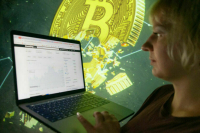 В Минфине не исключили налога с прибыли от сделок с криптовалютами