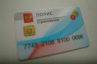 Талант Мамытов предложил выдавать полисы ОМС детям мигрантов