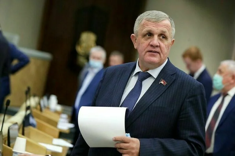 Коломейцев считает, что санкции ЕС не смогут навредить России
