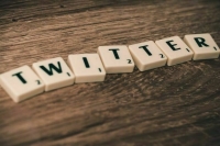 Роскомнадзор замедлил скорость работы Twitter из-за фейков о спецоперации на Украине