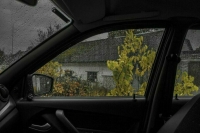 Цены на автомобили Lada с марта выросли в среднем на 15%