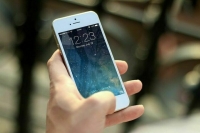 Apple приостановила продажи в России