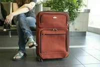Туроператоры начали возвращать застрявших за рубежом российских туристов