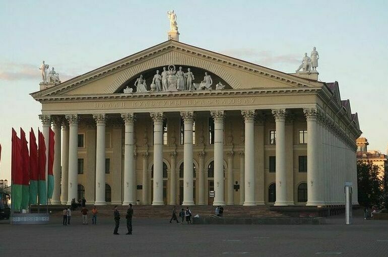 Лукашенко подписал решение референдума о поправках в Конституцию