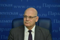 Сенатор Круглый заявил, что ситуация с лекарствами стабильная