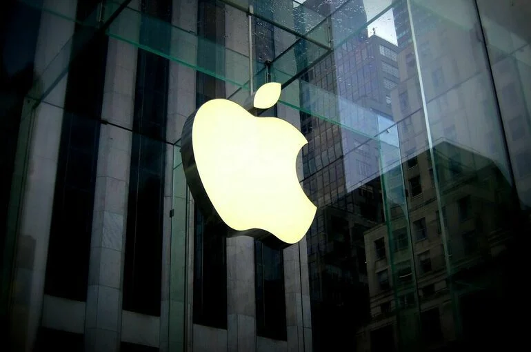 Роскомнадзор потребовал от Apple вернуть на карту название Минобороны РФ