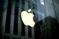 Роскомнадзор потребовал от Apple вернуть на карту название Минобороны РФ