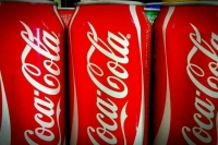PepsiCo и Coca-Cola приостановили продажи в России