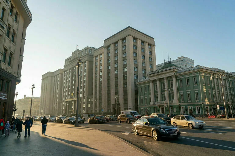 В Госдуме отменили проверку QR-кодов для входа