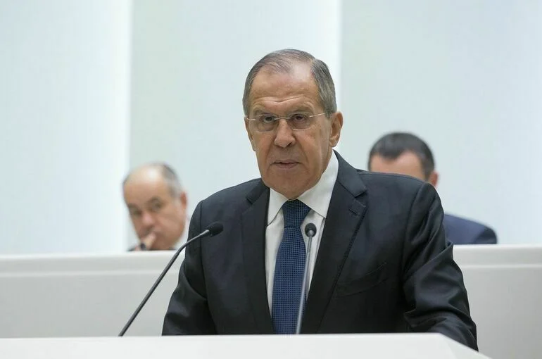 Лавров: Россия хочет видеть Украину дружественной и демилитаризованной