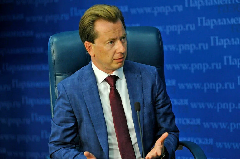 Бурматов призвал проверить обоснованность цен на корма для домашних животных