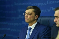 Гутенев: Вероятность дефолта в РФ крайне низка