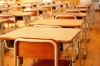 Прибывшие из Донбасса школьники получат аттестаты по итогам успеваемости