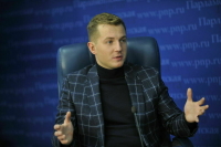 Волонтеры из РФ окажут помощь жителям украинских городов, сообщил Метелев