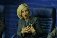 Казакова: Меню школьных столовых надо анализировать вместе с родителями