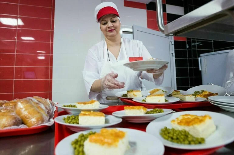Чем будут кормить учеников в условиях санкций