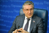 Фаррахов: Факты спекуляции лекарствами должны жестко пресекаться