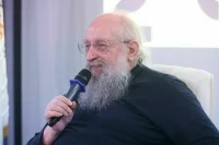 Вассерман рассказал о возможности появления пролива Сталина в Северной Америке