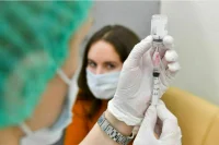 Врач рассказала, как сделать бесплатную прививку от клещевого энцефалита