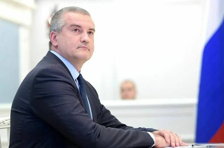 Аксенов поздравил бригаду береговой обороны ЧФ со званием гвардейской